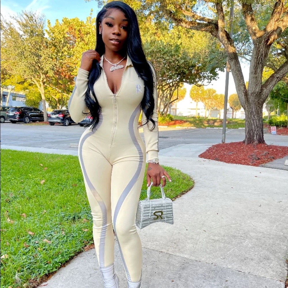 Gsuwoo shopsoreal nude Jumpsuit size Small